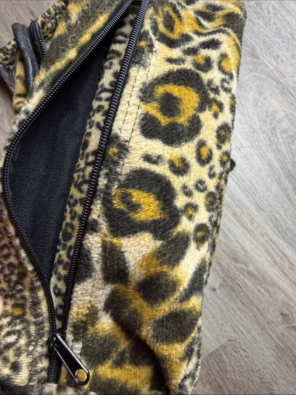 Rare Vintage Levy’s Leather Leopard Print Travel Messenger Bag